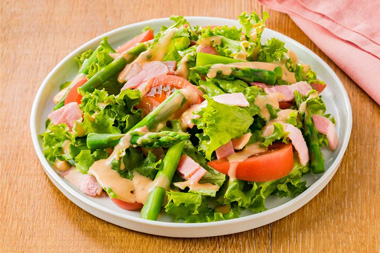 ベーコンとグリーンアスパラガスのサラダ