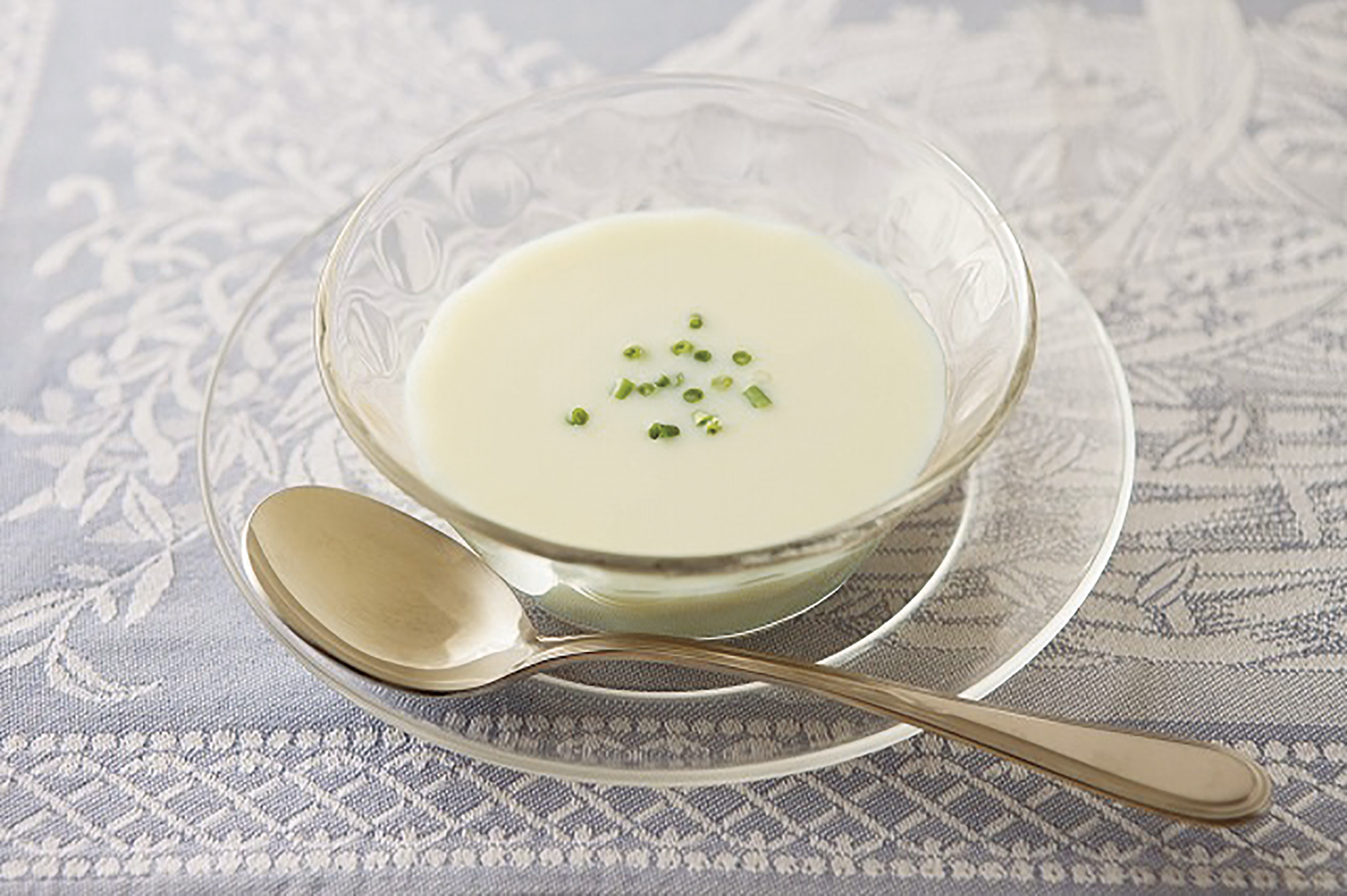 ヴィシソワーズ（じゃがいもとポロ葱）