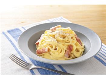 スパゲッティ　カルボナーラ