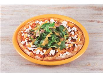 おろし野菜のサラダチーズピザ