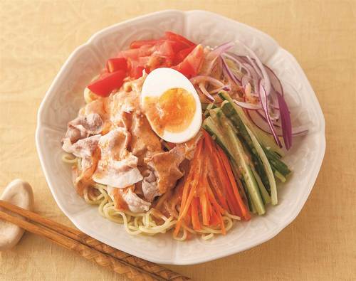 豚しゃぶ冷やし麺　ピリ辛胡麻だれ