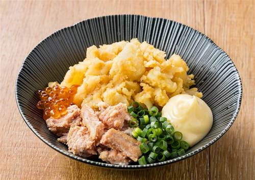 北海道のうまみ！鮭のちゃんちゃん焼き風ポテサラ