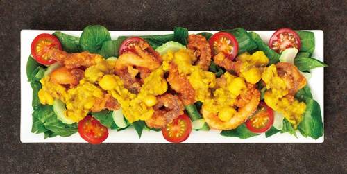 イカ唐揚げのチャナマサラサラダ