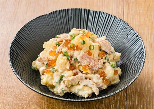 北海道のうまみ！鮭のちゃんちゃん焼き風ポテサラ