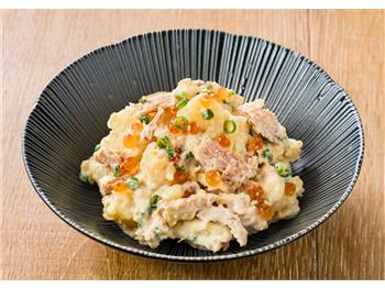 北海道のうまみ！鮭のちゃんちゃん焼き風ポテサラ