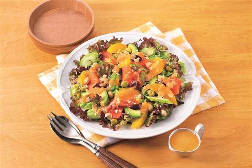 サーモンとアボカドのパワーサラダ