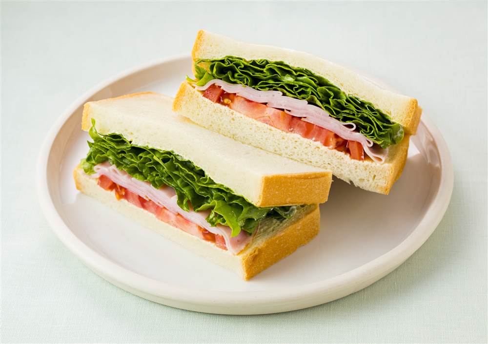サンドイッチ おもしろ クッション おしゃれ サンドウィッチ ハム トマト レタス キャベツ ベーコン 45×45cm カバー リネン 白 シンプル