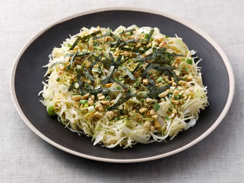 納豆だし香る和風キャベツサラダ