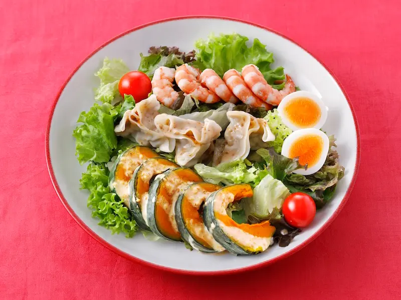 餃子サラダ