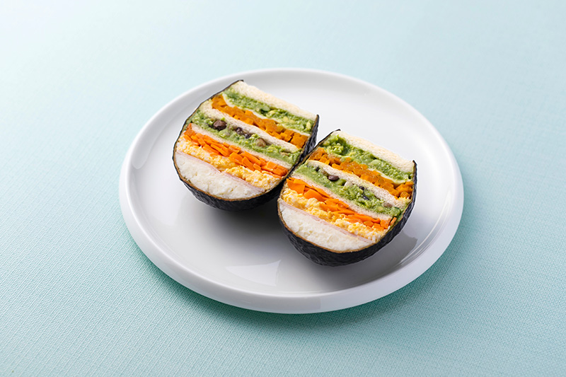 まるごとアボカドサラダ（Whole Avocado Salad）断面図